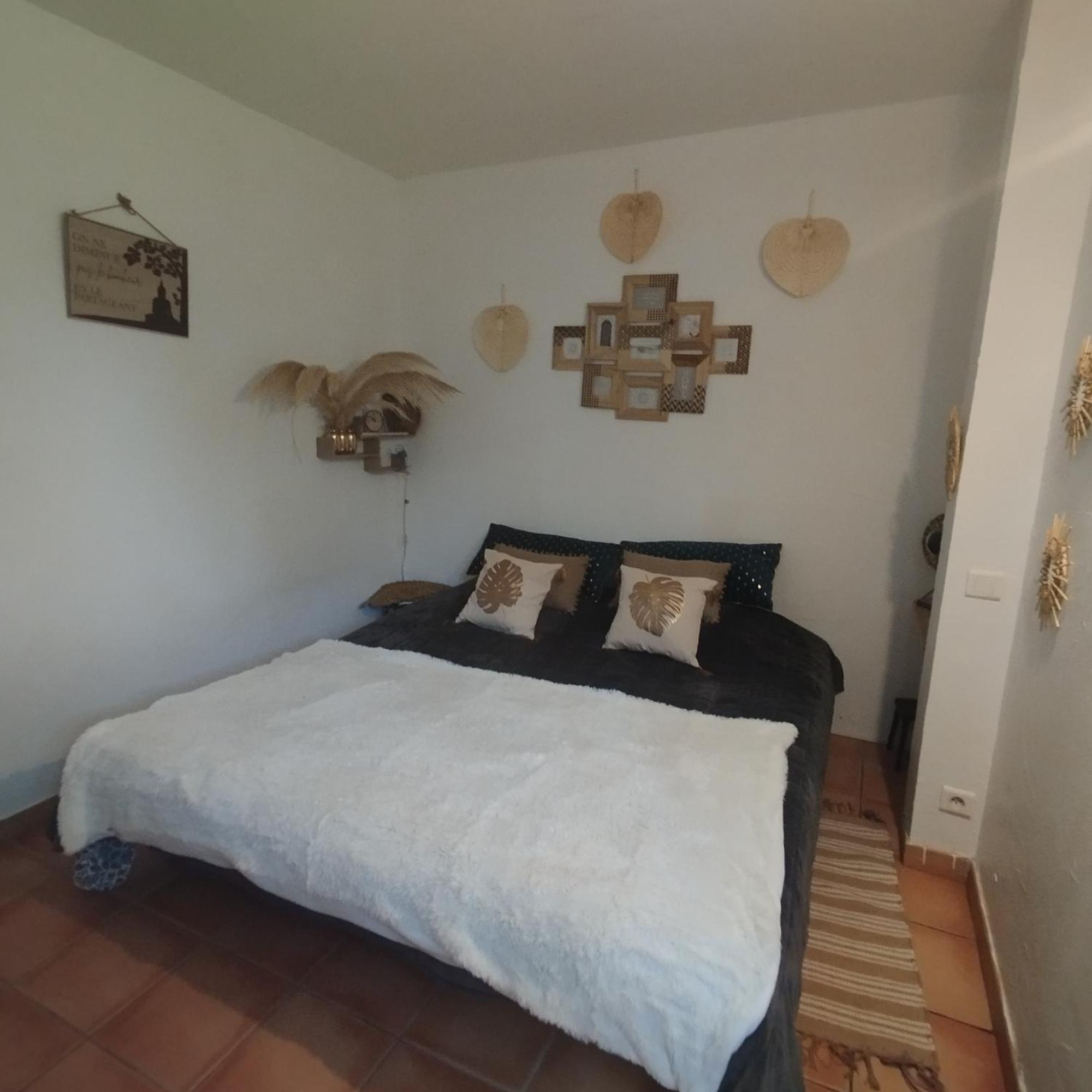Villa Cosy En Provence Maillane Exterior foto
